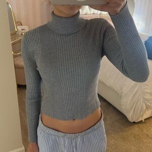 Forever 21 Grey Ribbed Turtleneck Sweater